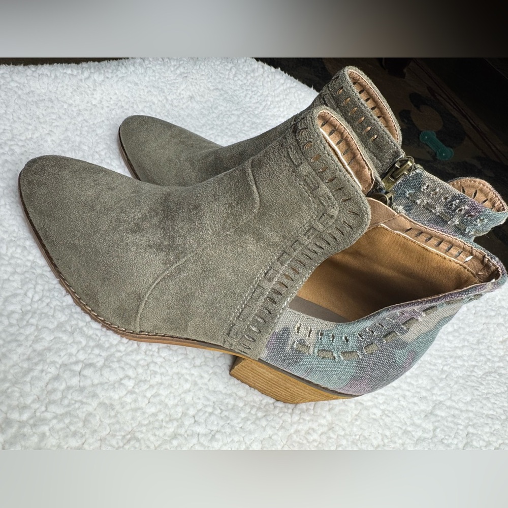 Corkys Index Green Camouflage Booties Sz 11 - Picture 3 of 15